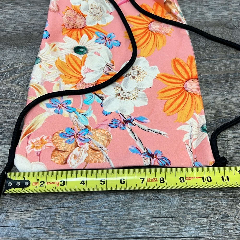 Triangl Floral Neoprene Drawstring Backpack/Sling - Picture 5 of 6